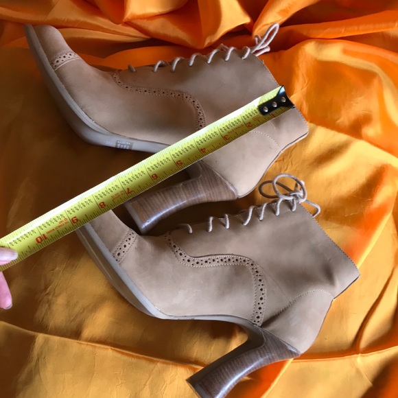 SOLD💰Vintage Oxford Wingtip Leather Ankle Boot - Picture 7 of 8